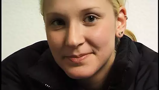 jung und unerfahren, aber süper seksi
