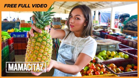 İri Kalçalı Latin Lorena Castro İnanılmaz Yağlı amcığını siktirmek için hazır