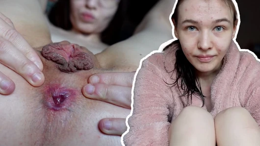 18'lik Çıtır Hatun Önce Kendini Tıraşlıyor, Sonra Deliklerini İnceliyor
