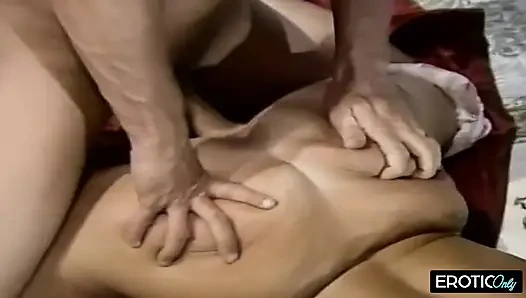Ergen güzellikleri attırma sırılsıklam