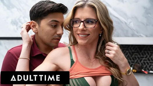 yetişkin zamanı - 'ayakkabılarını doldurmama izin ver'... max, sikiş'in yalnız üvey annesi cory chase'e kadar olan üveyları dolduruyor!